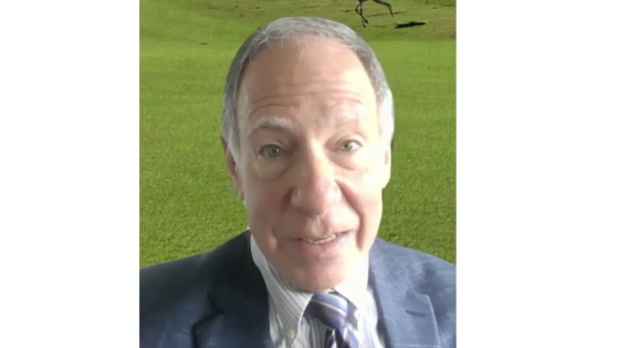 Dr. Joel Brind discusses the health benefits of glycine for healthy aging on the Living to 100 Club podcast with host Dr. Joe Casciani.