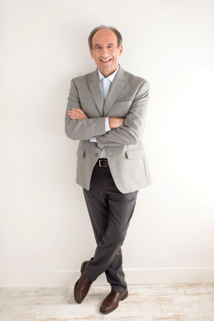 Portrait of Dr. Joe Casciani, psychologist, speaker, author, and founder of Living to 100 Club.